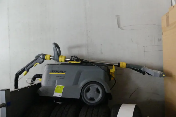 KÄRCHER Professional Puzzi 10/1